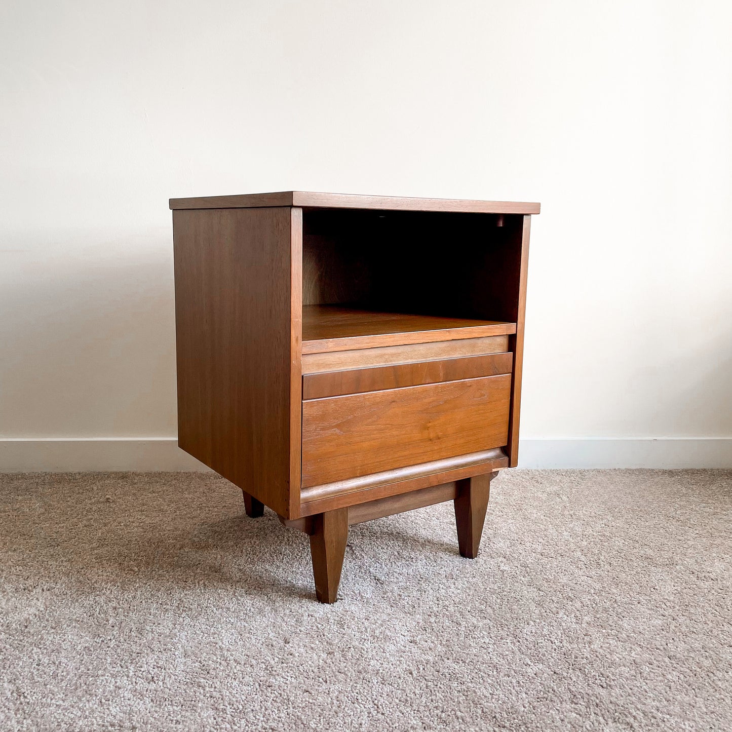 1960s Midcentury Walnut Bedside Tables/Nightstands (Set of 2)