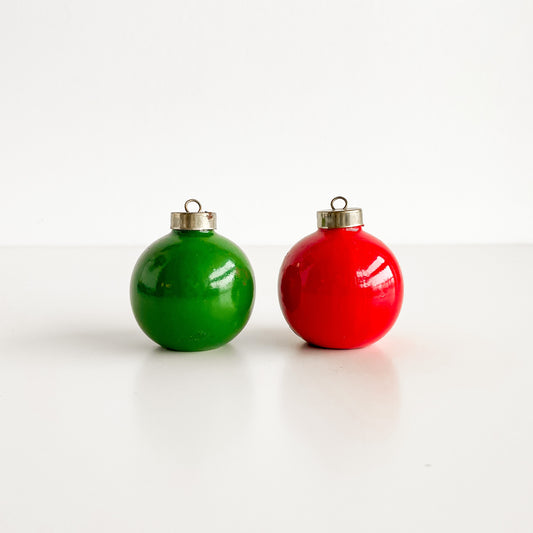 Salt & Pepper Shakers - Red and Green Christmas Ornaments