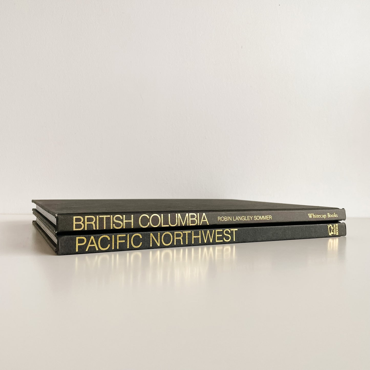 Pacific Northwest & British Columbia Hardcover Travel Books (Set of 2)