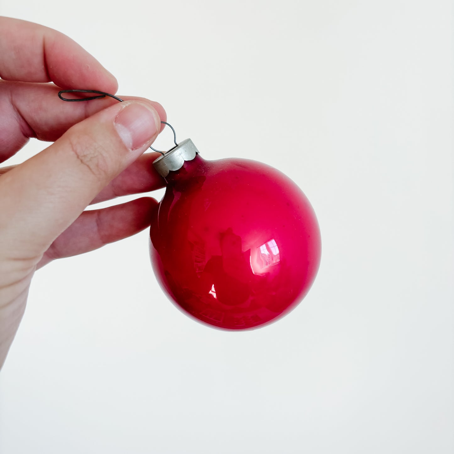 Tree Ornaments - Zellers Holly Fuschia Pink Ornaments (set of 10)