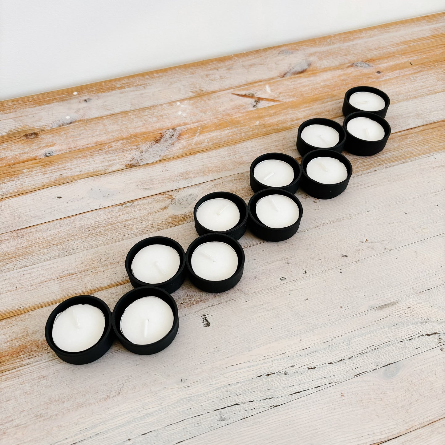 Black Metal Votive Candle Centrepiece