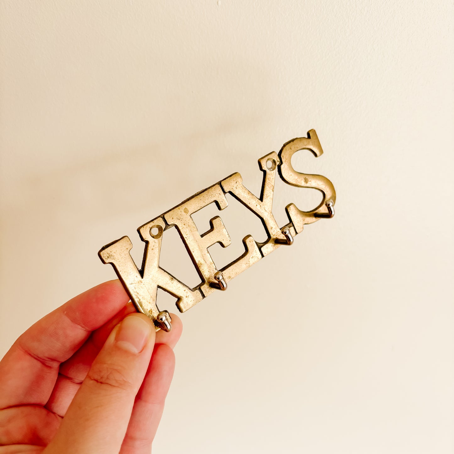 Brass KEYS Wall-Mounted Key Hanger with 4 Hooks