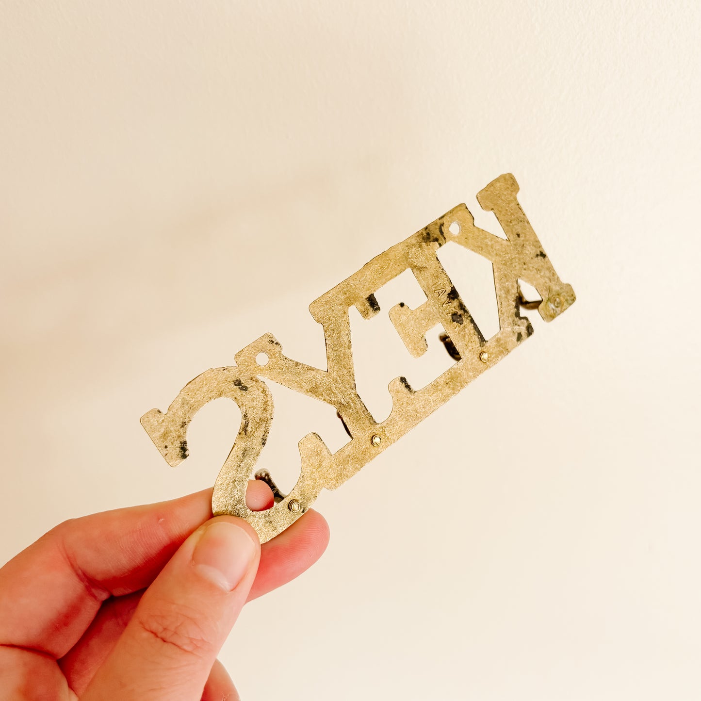 Brass KEYS Wall-Mounted Key Hanger with 4 Hooks