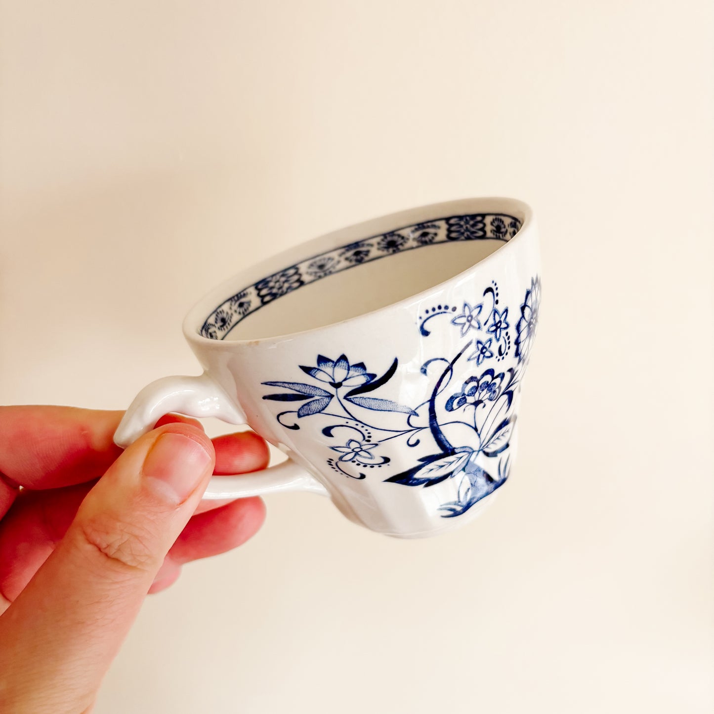 J. & G. Meakin Blue Nordic Teapot and Teacup Set
