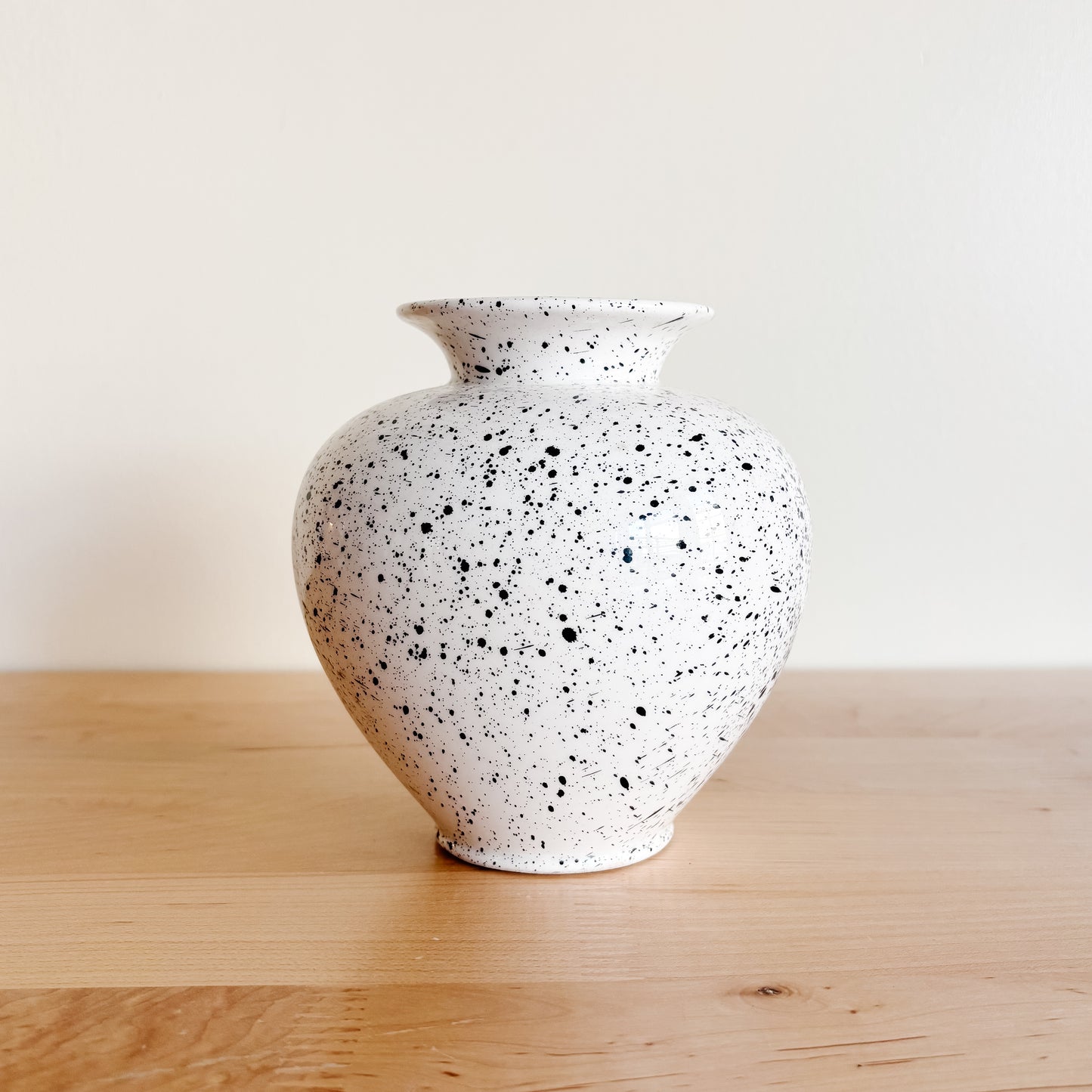 Black and White Speckled Flower Vase - Made in Italy
