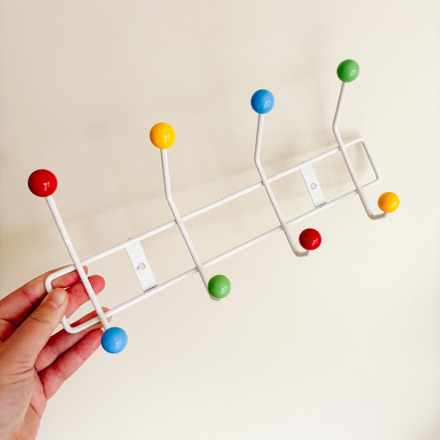 Multicolour Sputnik Style Wall-Mounted Wire Coat Hanger