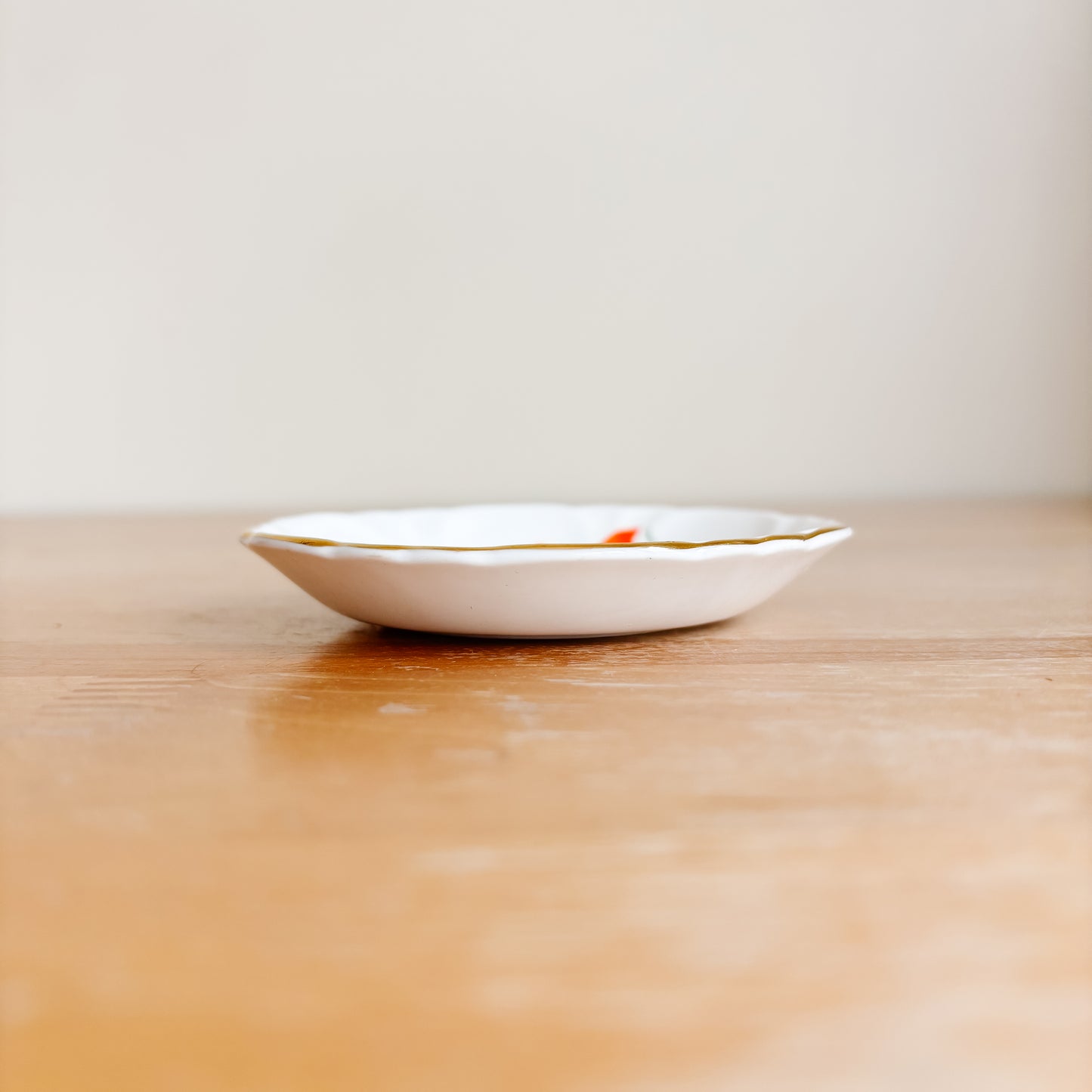 Saskatchewan Canada Prairie Lily Gold-Trimmed Ring Dish