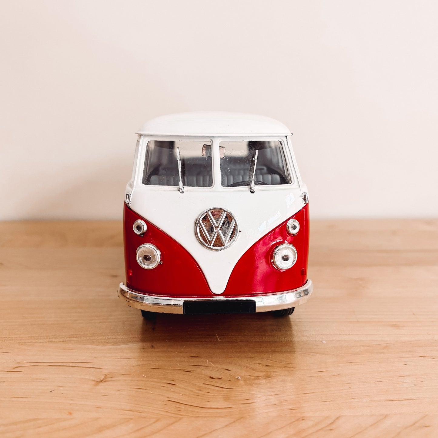 Solido Volkswagen Red Samba Bus Diecast Scale Model