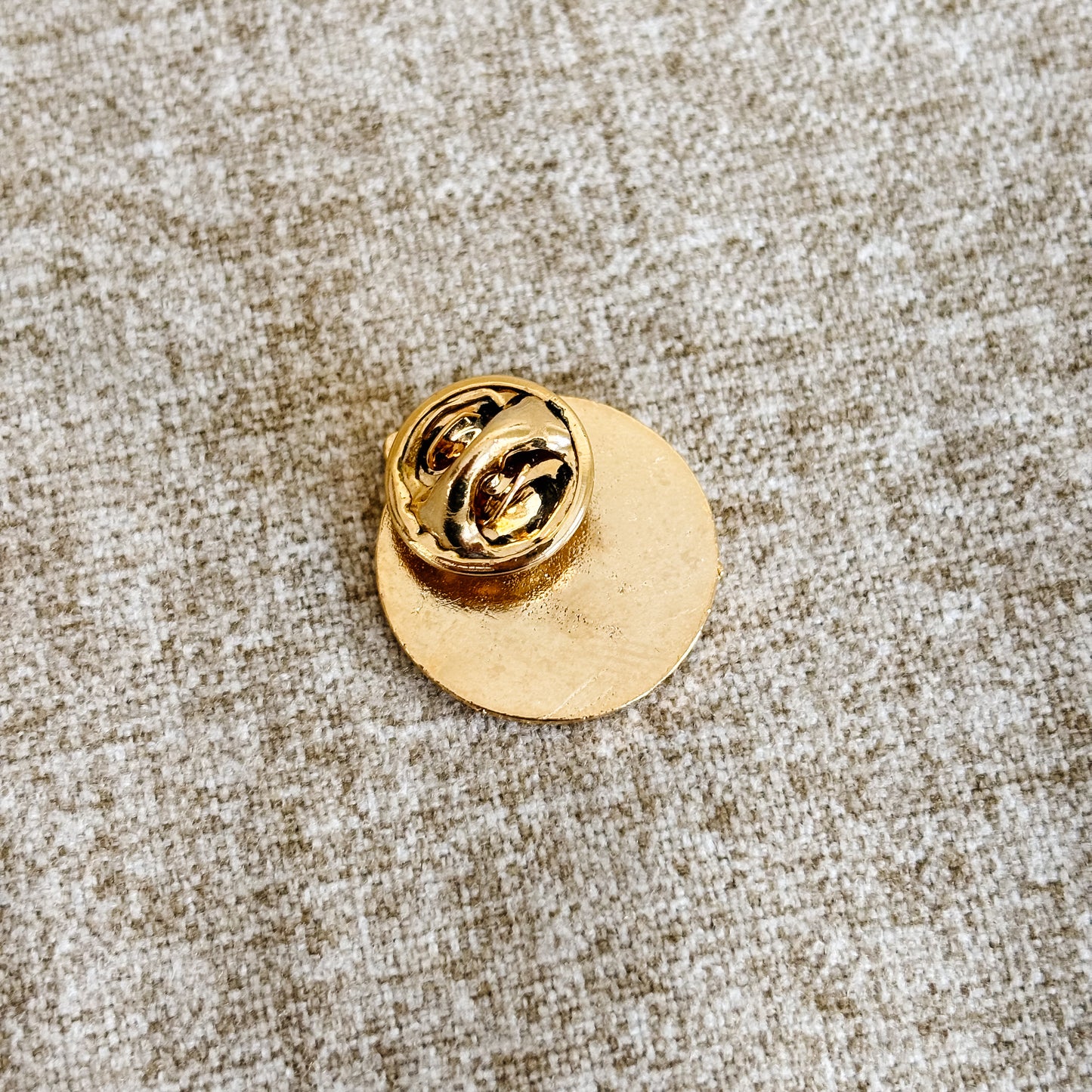 McDonald's Canada Pin - Gold M Logo 15 Years in Quebec - Vintage from 1987