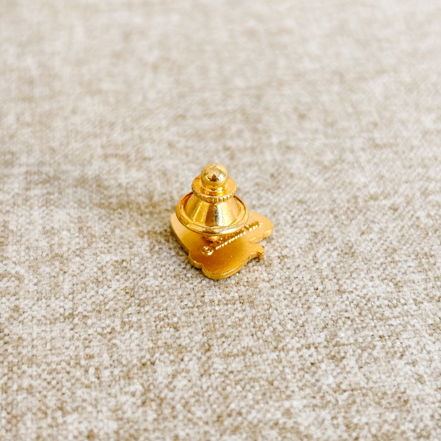 McDonald's USA Pin - Gold Chicago Illinois Region Pin - Vintage from the 1980s