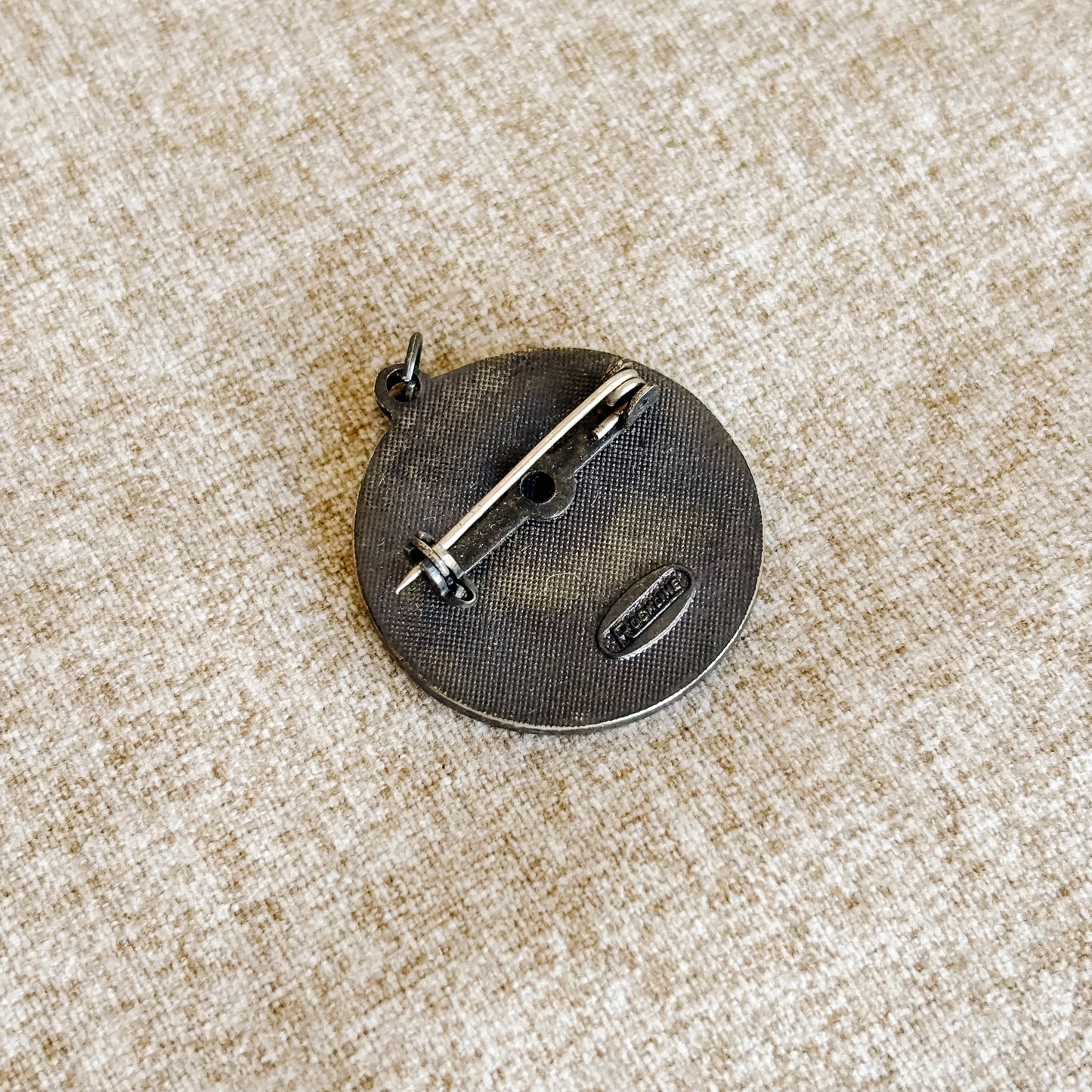 McDonald's Employee Pin - XL Distinction Medallion 1977 Pinback