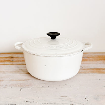 Le Creuset White Round Enamelled Cast Iron Cookware #24