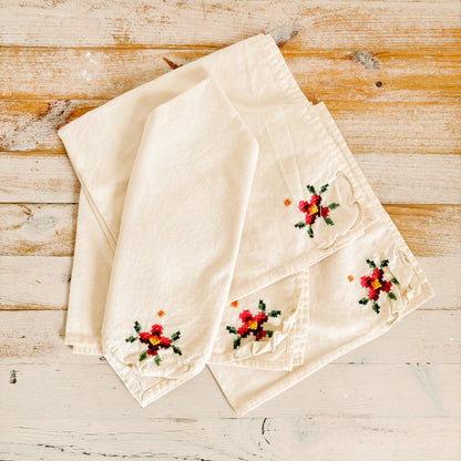 Embroidered Fabric Napkins with Cross Stitch Flowers (Set of 4)