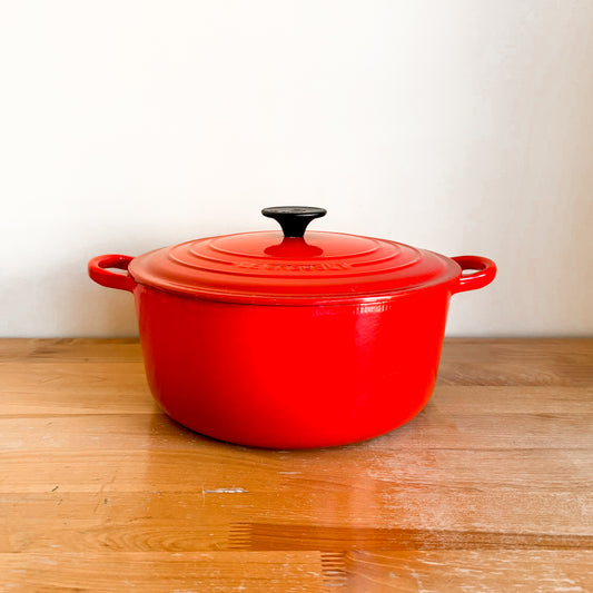 Le Creuset 5.5 Quart Cerise Red Round Dutch Oven