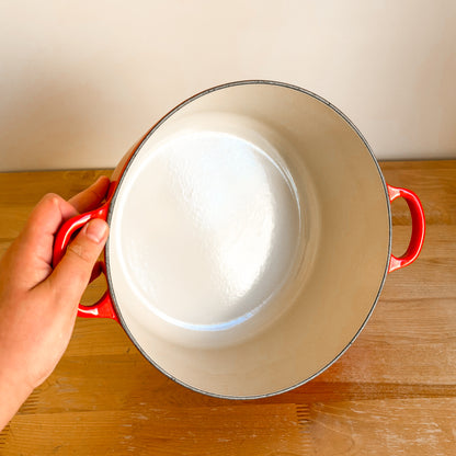 Le Creuset 5.5 Quart Cerise Red Round Dutch Oven