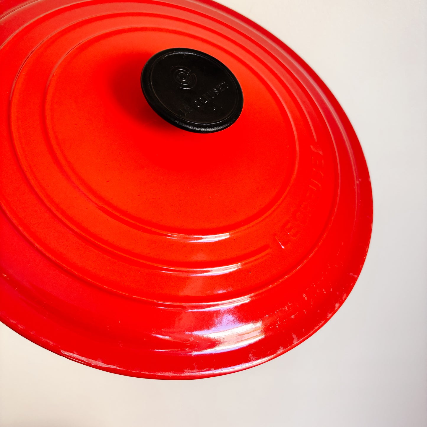 Le Creuset 5.5 Quart Cerise Red Round Dutch Oven