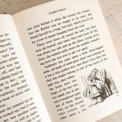 Lewis Carroll - Alice's Adventures in Wonderland (Hardcover, 1986)