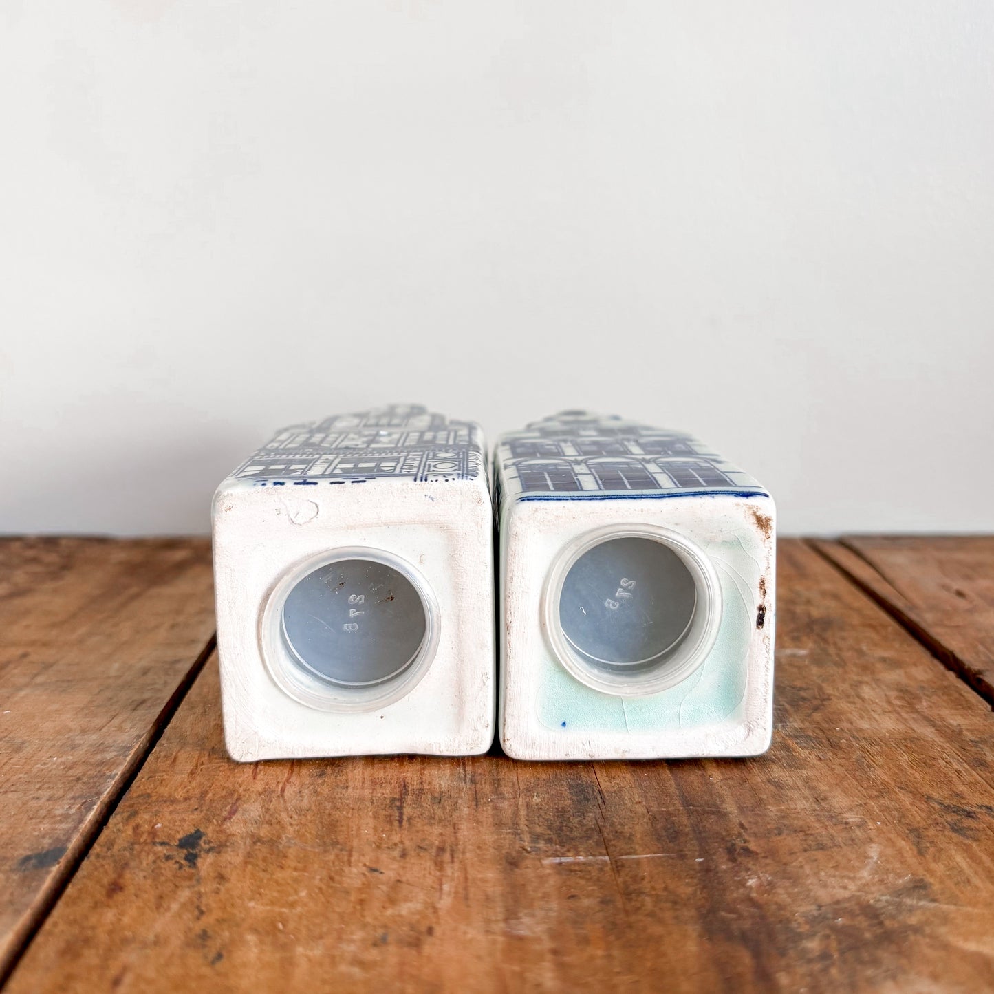 Delft Blue Amsterdam Canal Houses - Salt & Pepper Ornate Roof Shaker Set