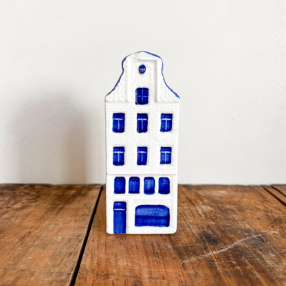 KLM Delft Blue Amsterdam Canal House - Elesva Holland Canada 1998 (Unnumbered)