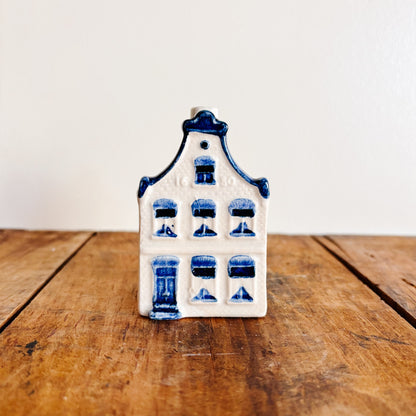 KLM Delft Blue Dutch House No 5 - Rynbende Cherry Brandy