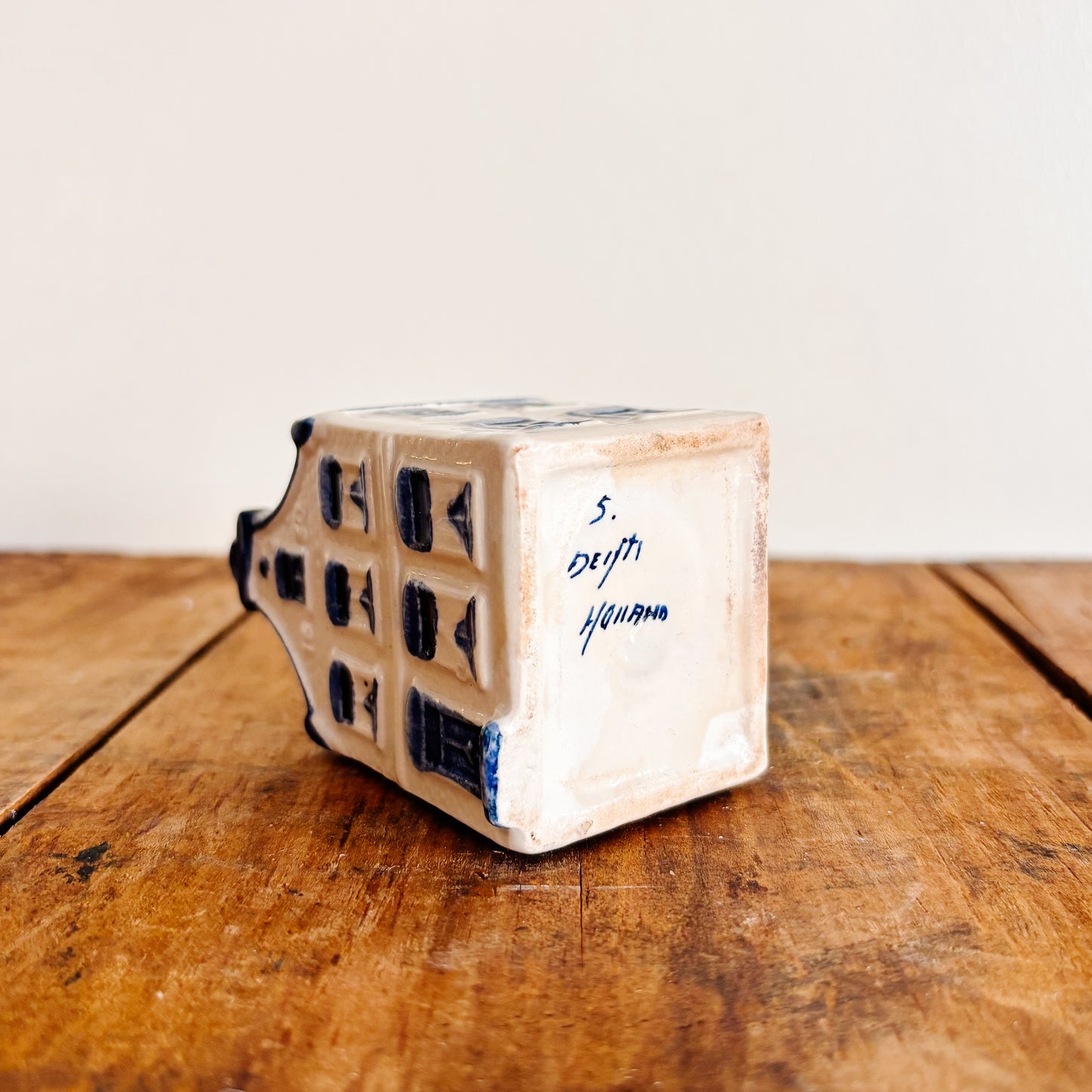 KLM Delft Blue Dutch House No 5 - Rynbende Cherry Brandy