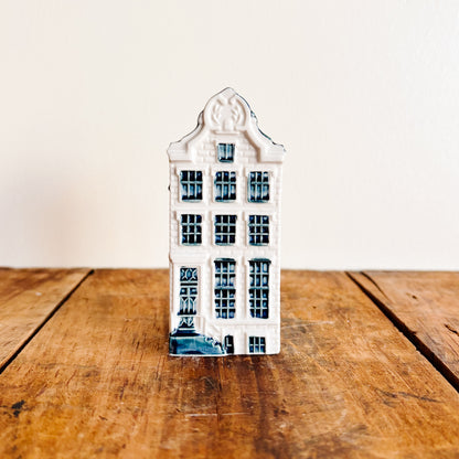 KLM Delft Blue Dutch House No 62 - Bols Gin