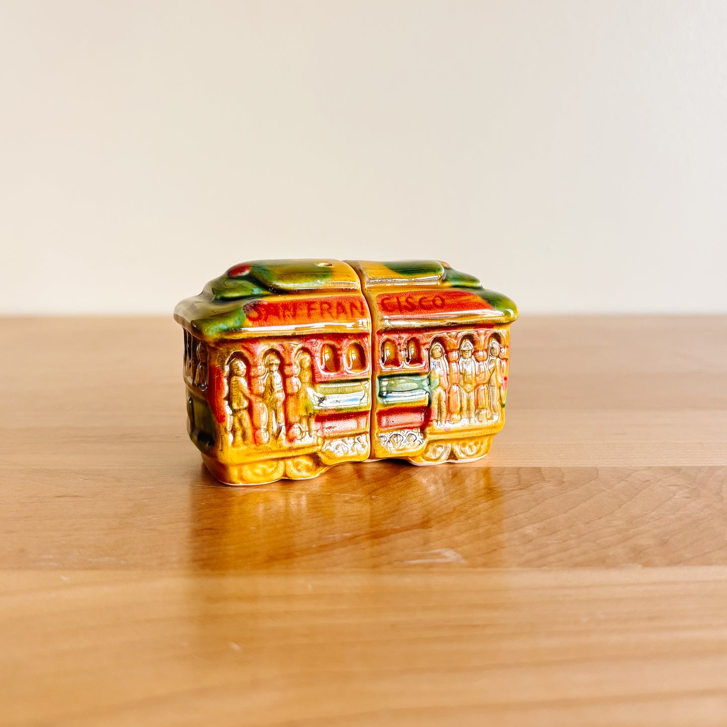 Salt & Pepper Shakers - San Francisco Cable Car Trolley