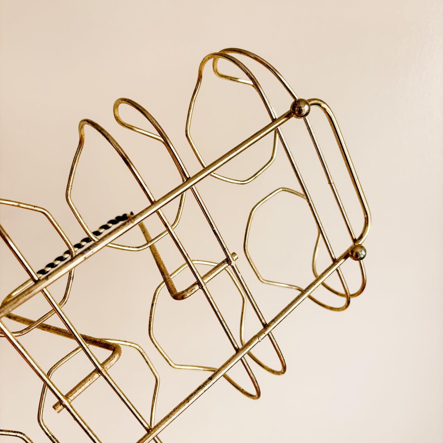 MCM Gold Leaf Highball Glasses with Caddy (Set of 8)