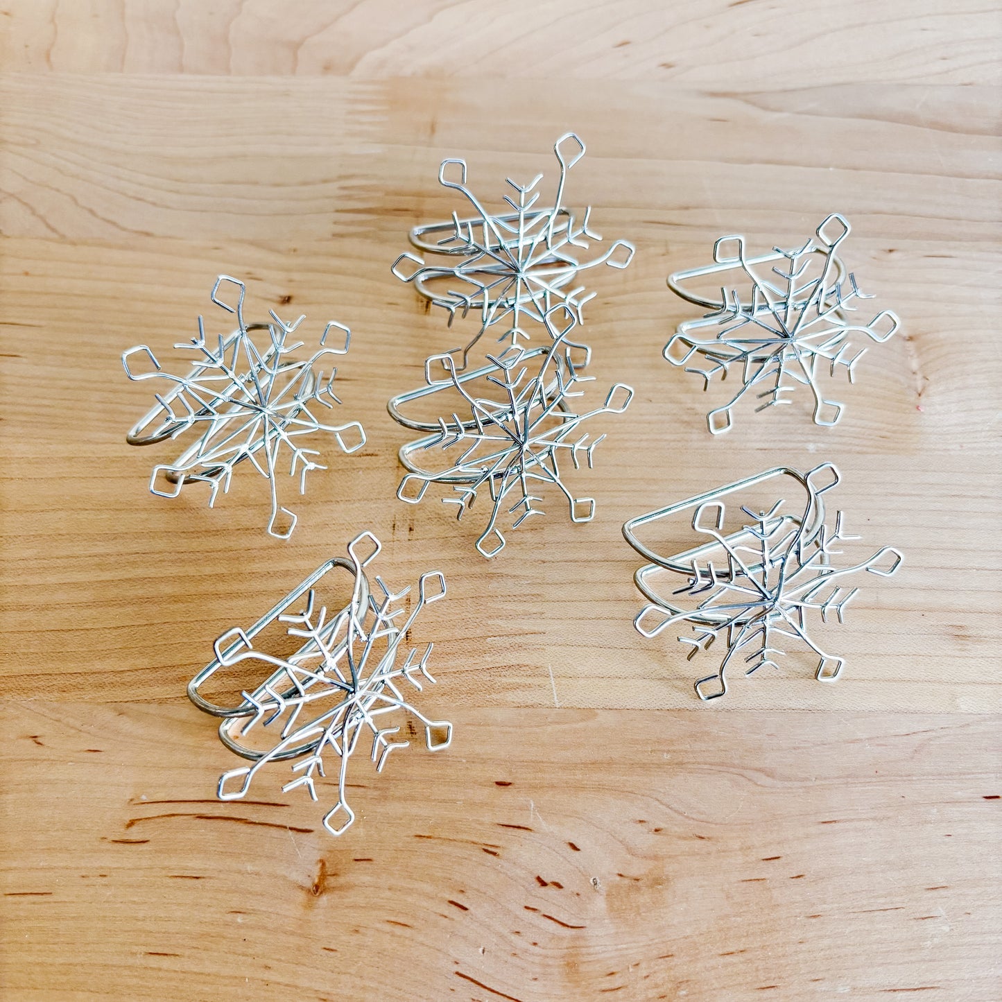 Holt Renfrew Wire Napkin Rings - Snowflakes 1 (set of 6)