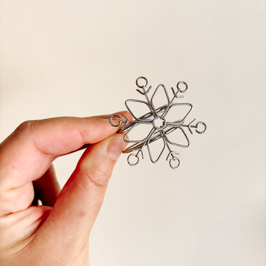 Holt Renfrew Wire Napkin Rings - Snowflakes 2 (set of 6)