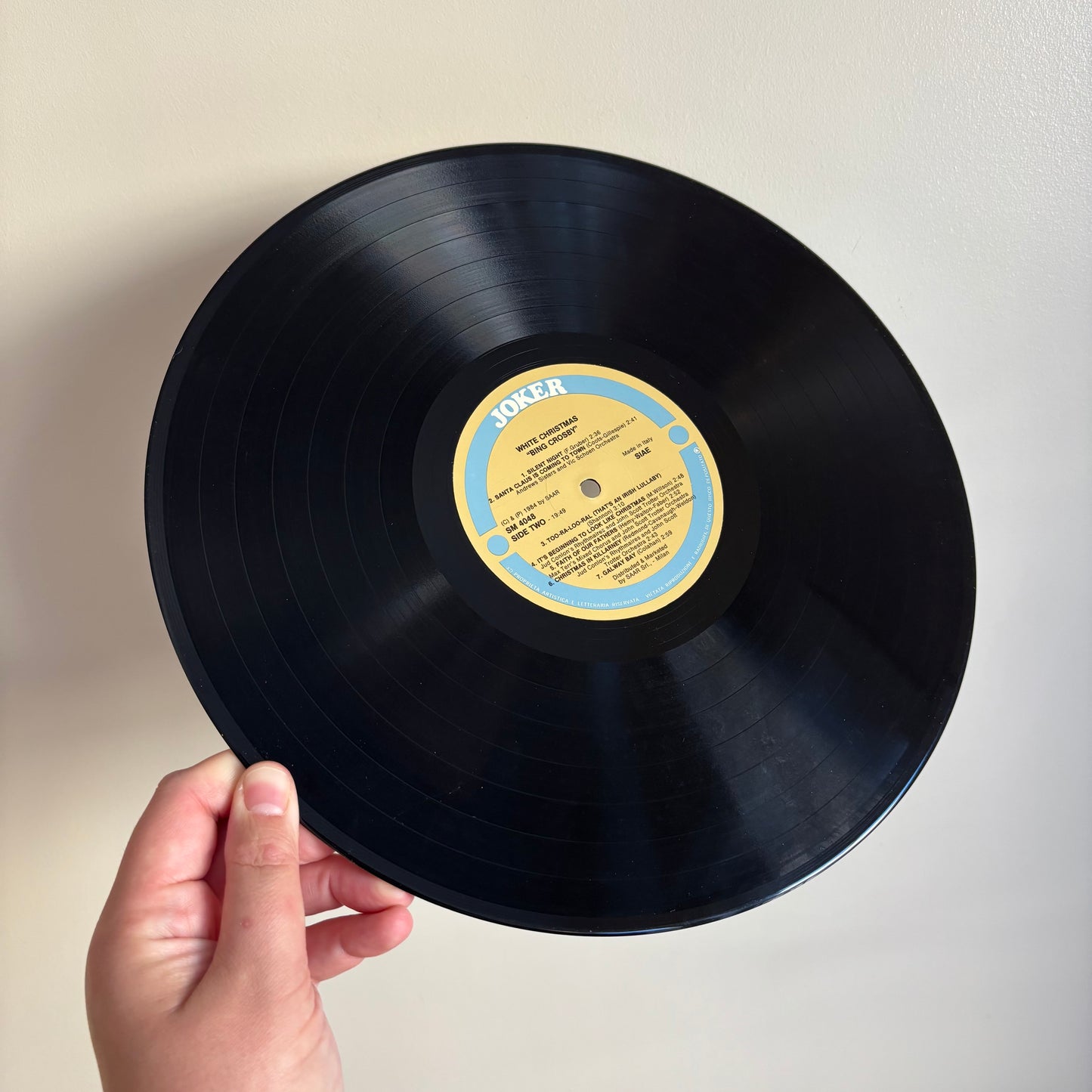 Holiday Record - Bing Crosby "White Christmas" (1984)