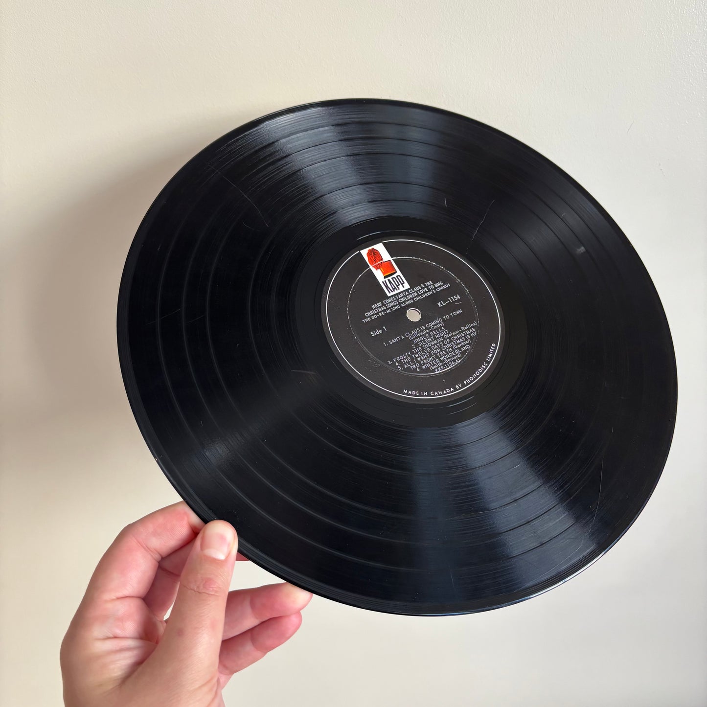 Holiday Record - Here Comes Santa Claus: The Do-Re-Mi Sing Along Children's Chorus (1959)