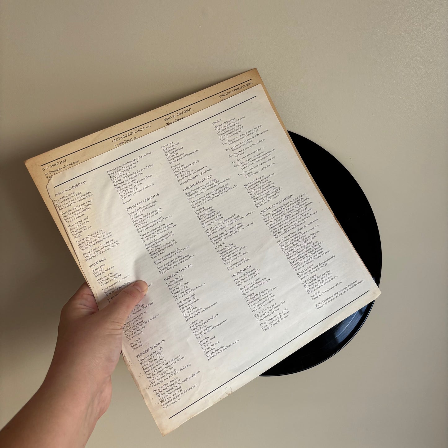 Holiday Record - Christmas Is For Children (Ontario Lottery Corporation 1982) - 2