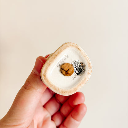 Salt & Pepper Shakers - 1950s Napco Giftcraft Japan Spaghetti Trim Santa