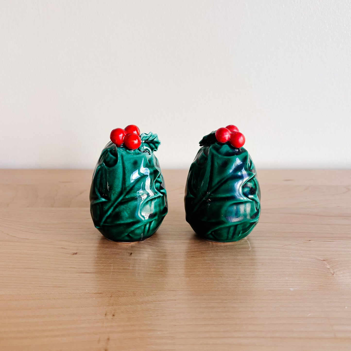 Salt & Pepper Shakers - Lefton Holly Berry Japan