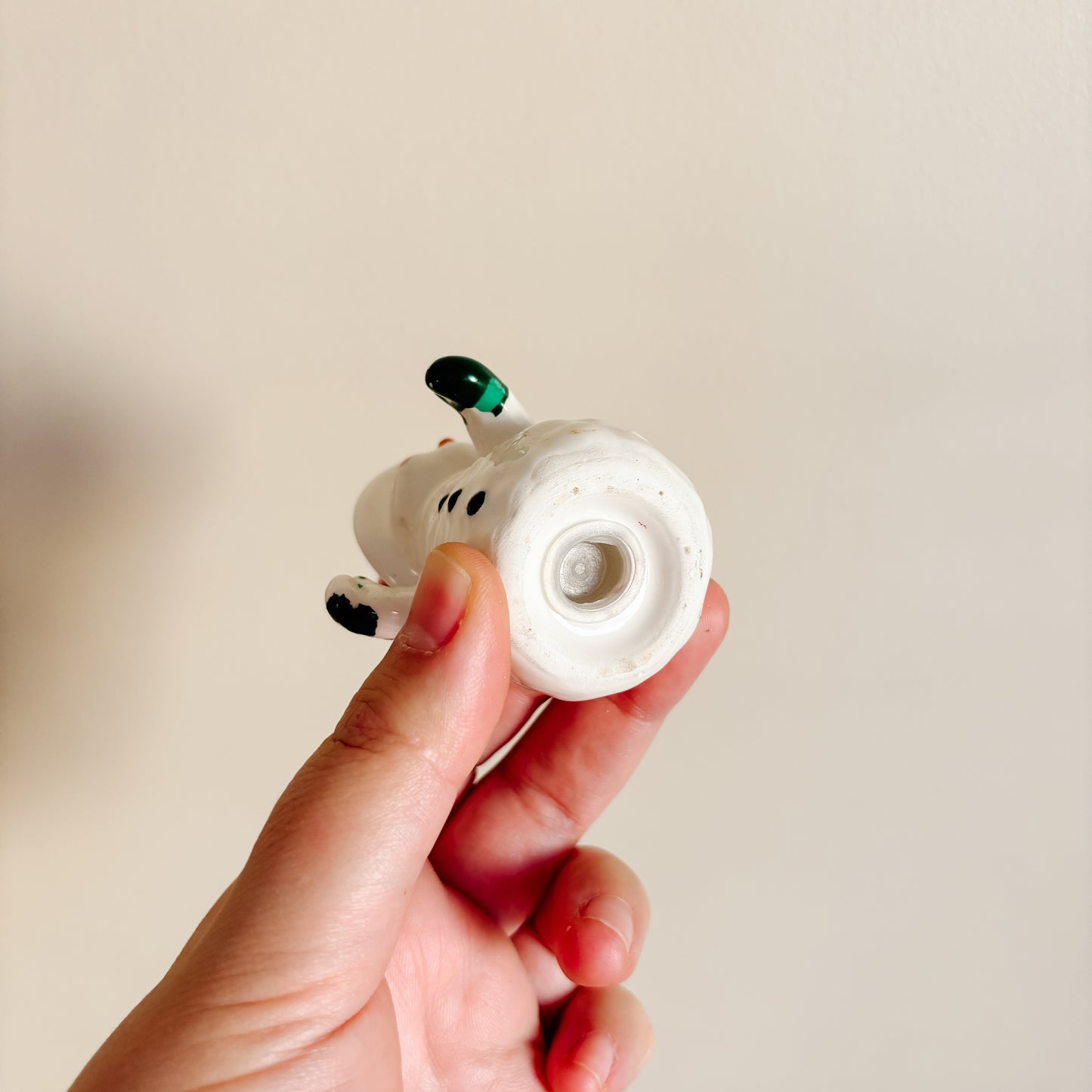 Salt & Pepper Shakers - Hugging Snowman Couple