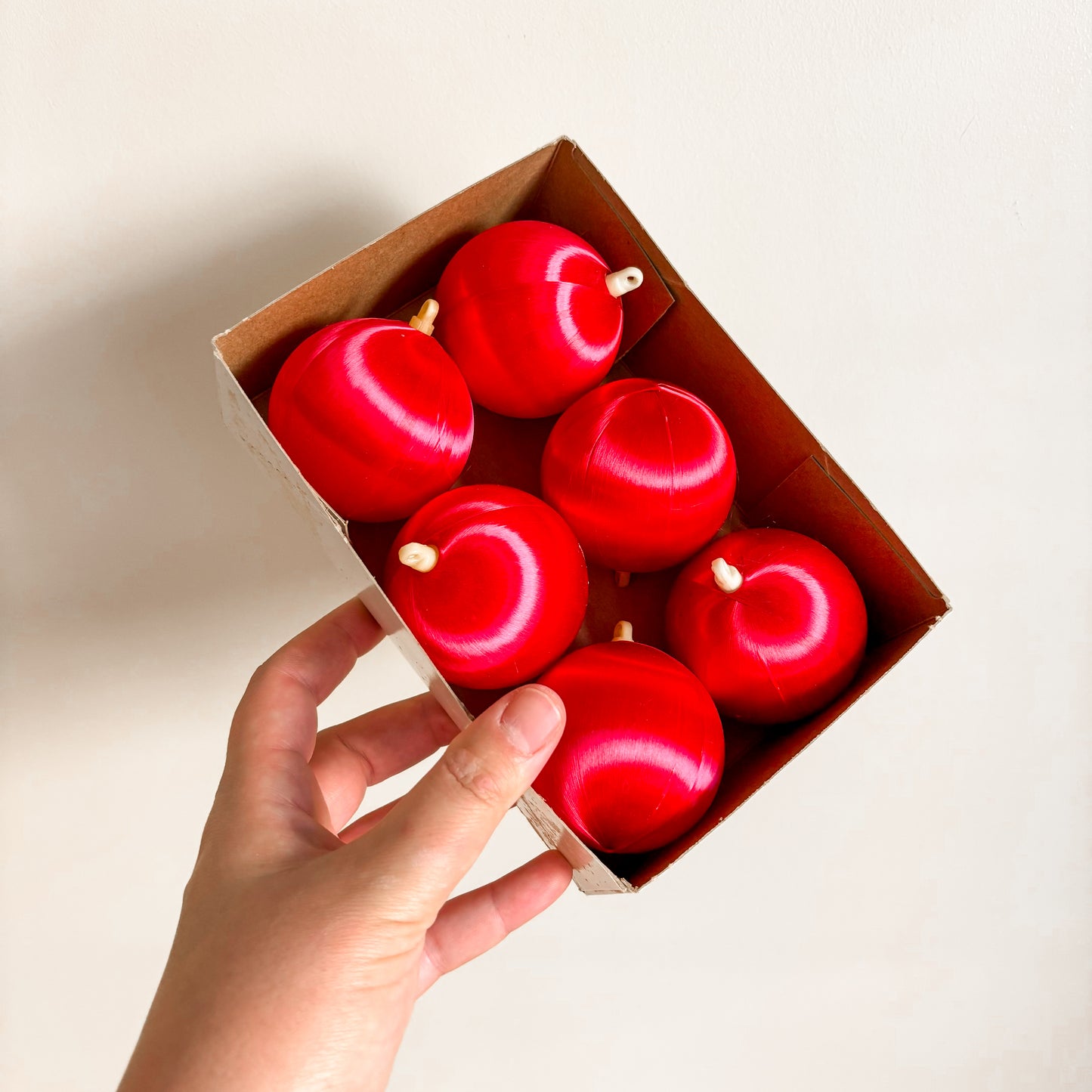 Ornament - Alderbrook Canada Red Satin Ornaments (set of 6)