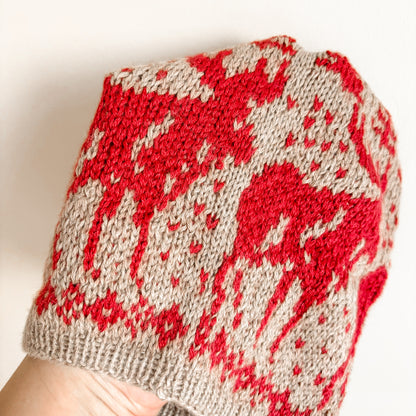 Qiviuk Home Alone Kevin McCallister Red Moose Knit Hat (Small)