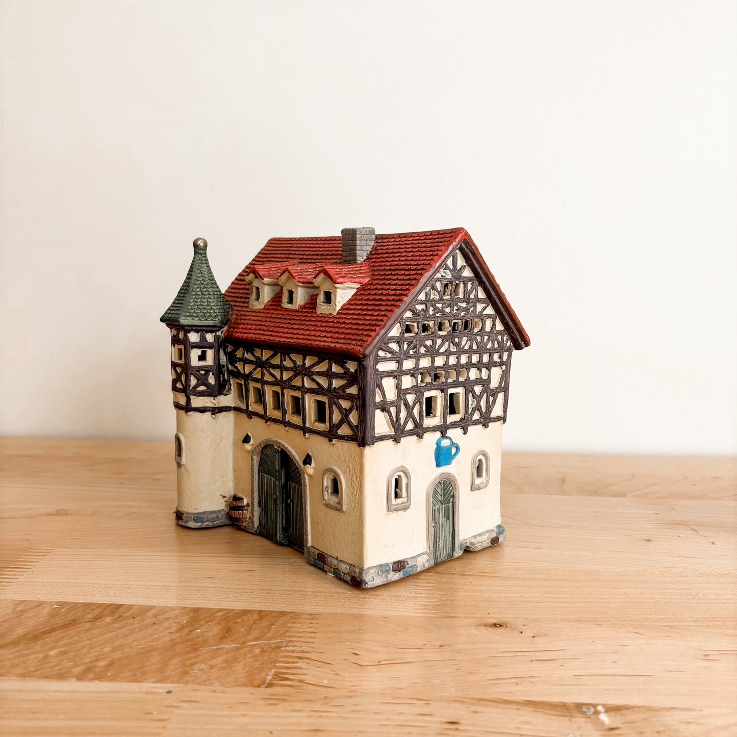 Christmas Decor - G.Wurm German Brewery 1682 (with box)