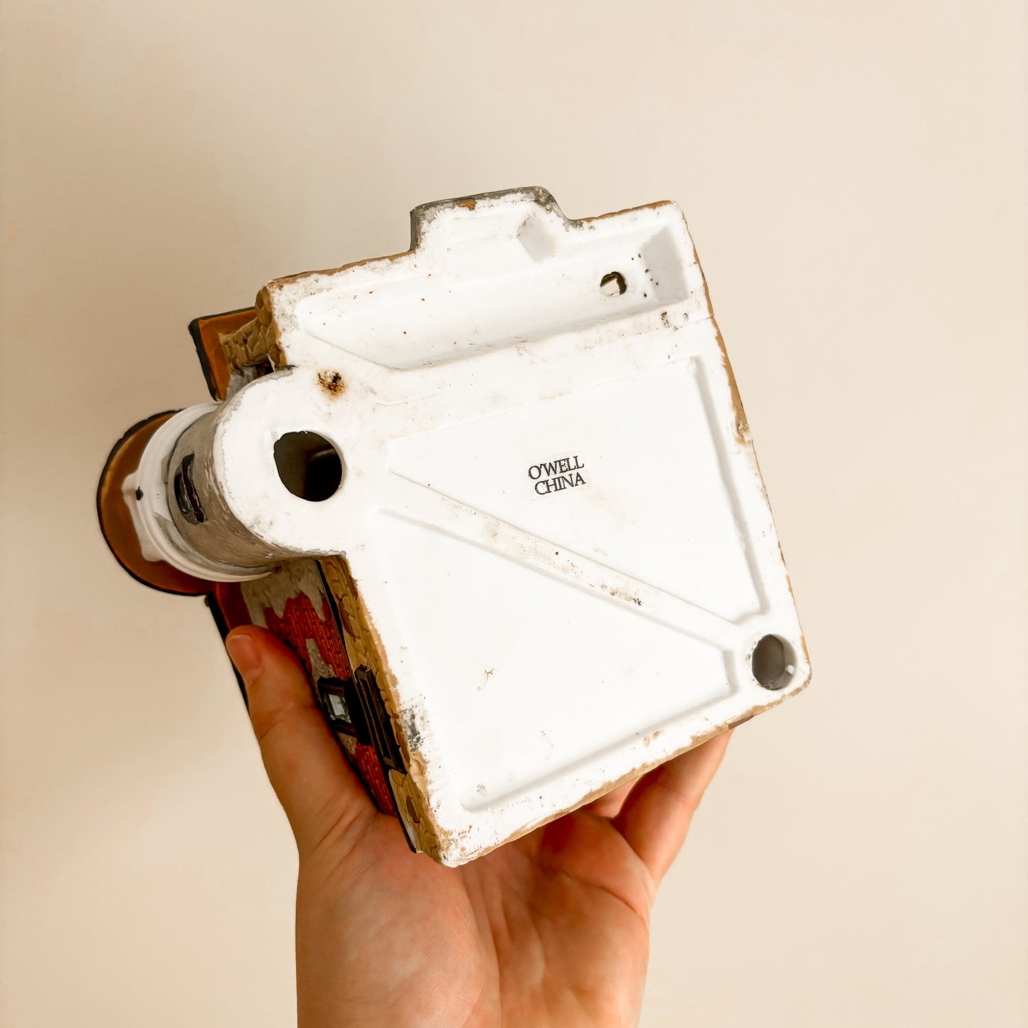 Christmas Decor - O'Well China Christmas Victorian Mansion with Turret