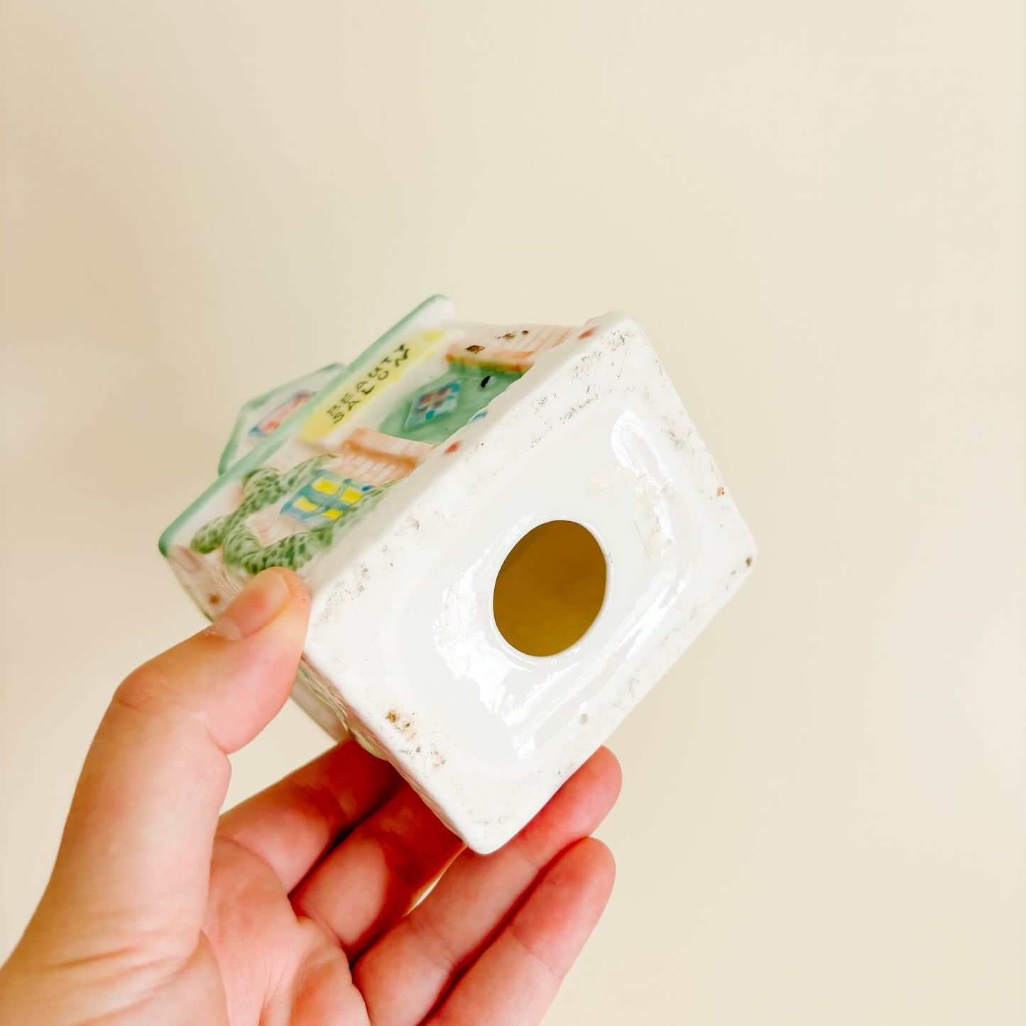 Porcelain Houses - Beauty Salon and Church (set of 2)