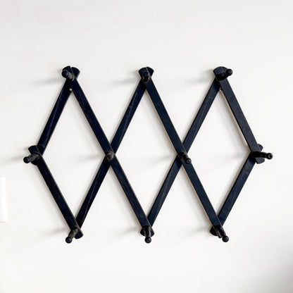 Wooden Accordion Wall Peg Rack - Nevco Hong Kong