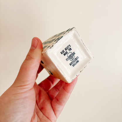 KLM Delft Blue Dutch House No 37 - Rynbende Cherry Brandy