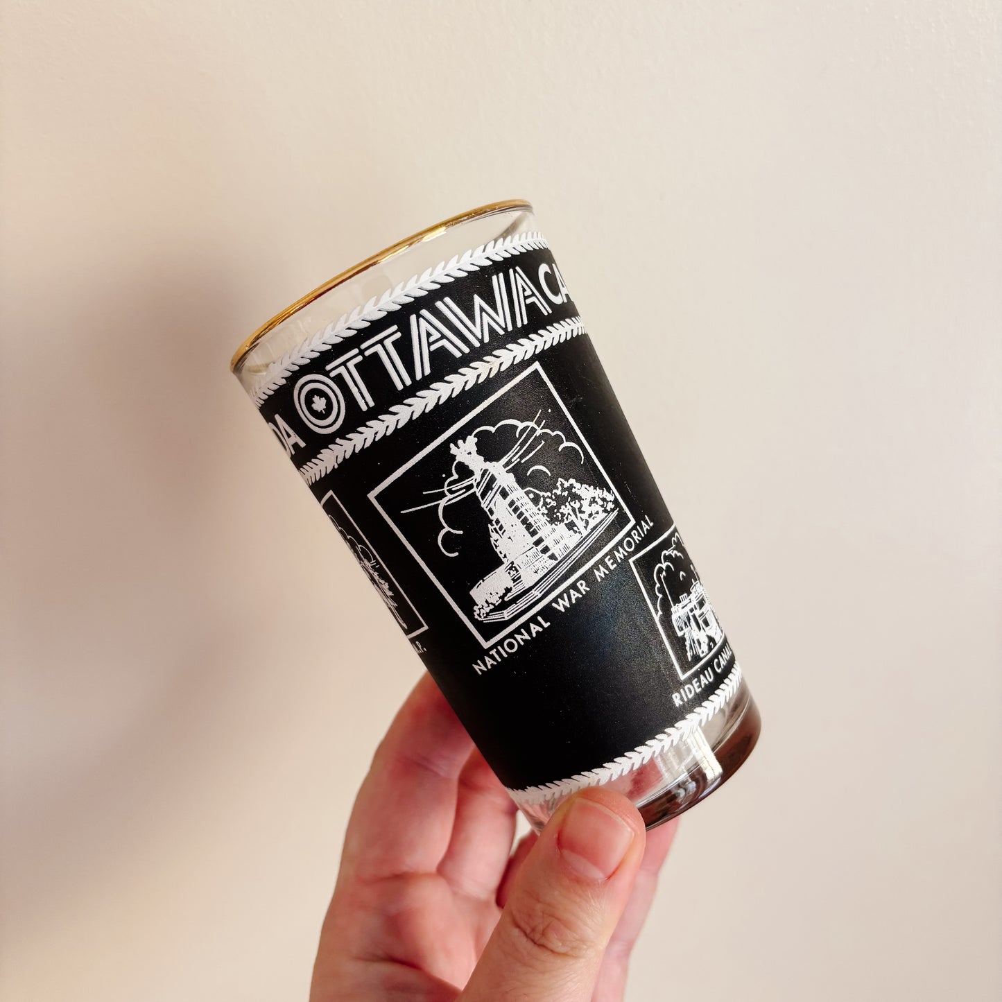 Vintage Federal Glass Black and Gold Ottawa Tourism Glass