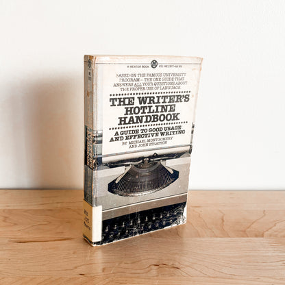 The Writer's Hotline Handbook: A Guide to Good Usage and Effective Writing (1981)