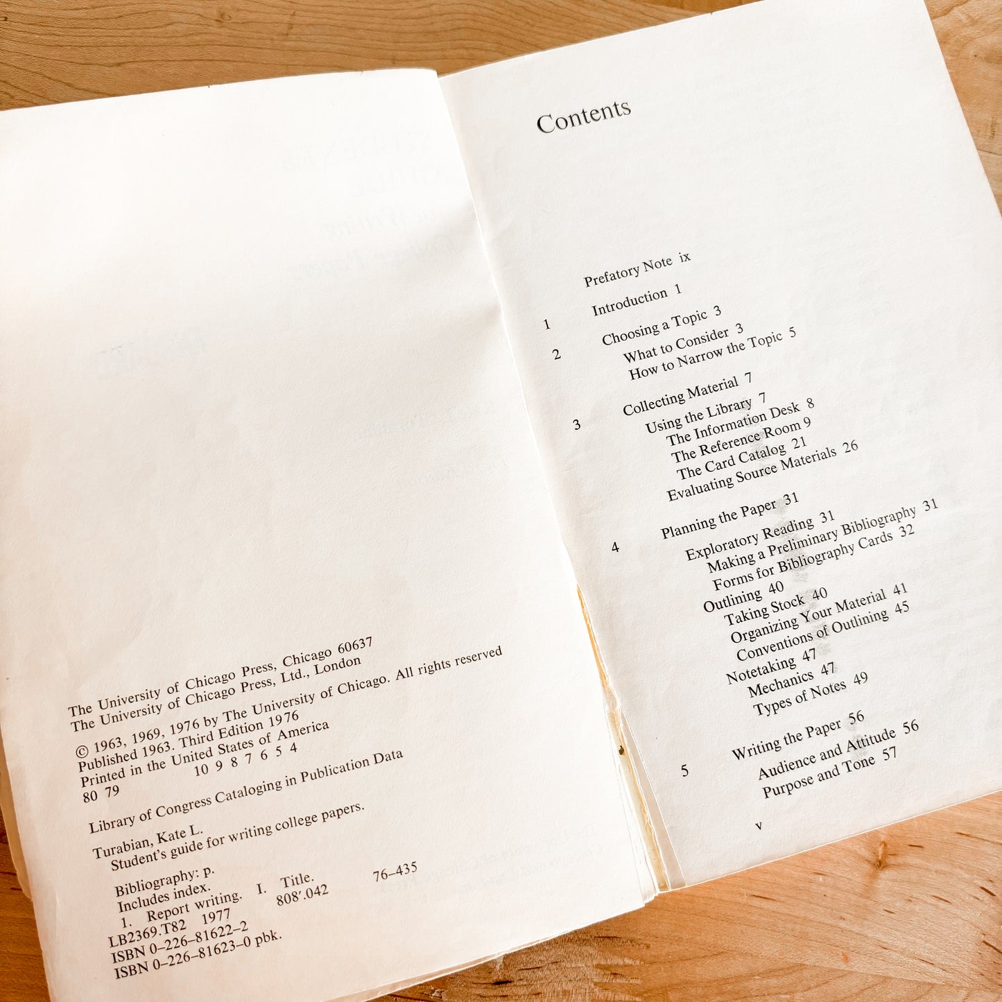 Kate L. Turabian - Student's Guide for Writing College Papers (3rd ed. 1976)