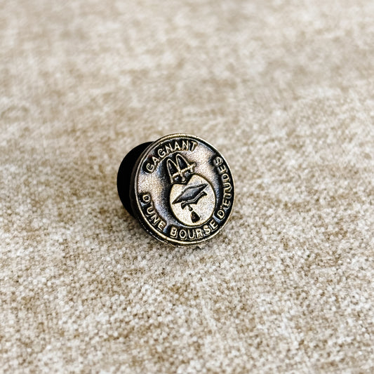 McDonald's Pin - Basic Operations Course Bursary French - Vintage 1980s