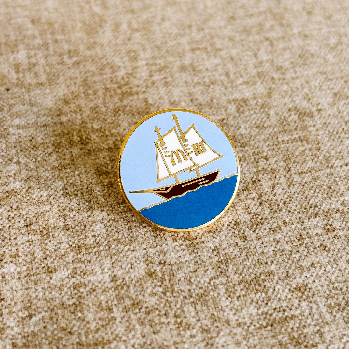 McDonald's USA Pin - Rhode Island State Pin with Boat - Vintage from the 1980s