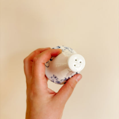 Blue Nordic/Blue Onion Salt & Pepper Shaker Set