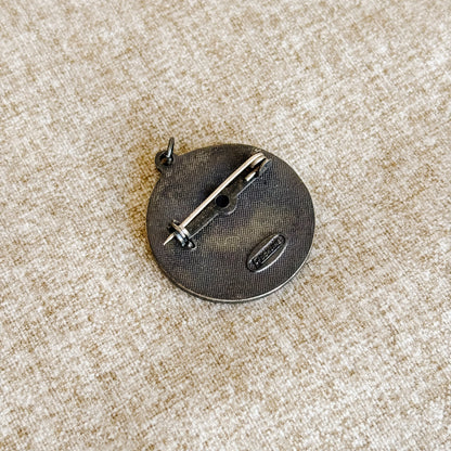 McDonald's Employee Pin - XL Distinction Medallion 1977 Pinback